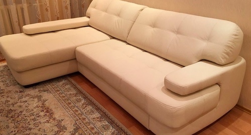 Обивка углового дивана.  Батайск